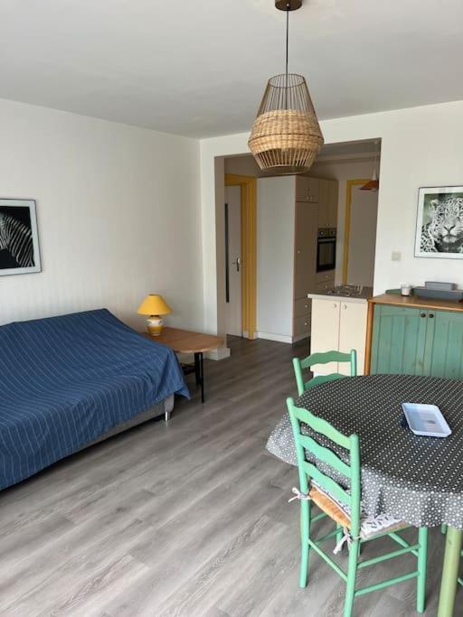Bel Appartement De Bord De Mer Avec Veranda Roscoff Exterior photo